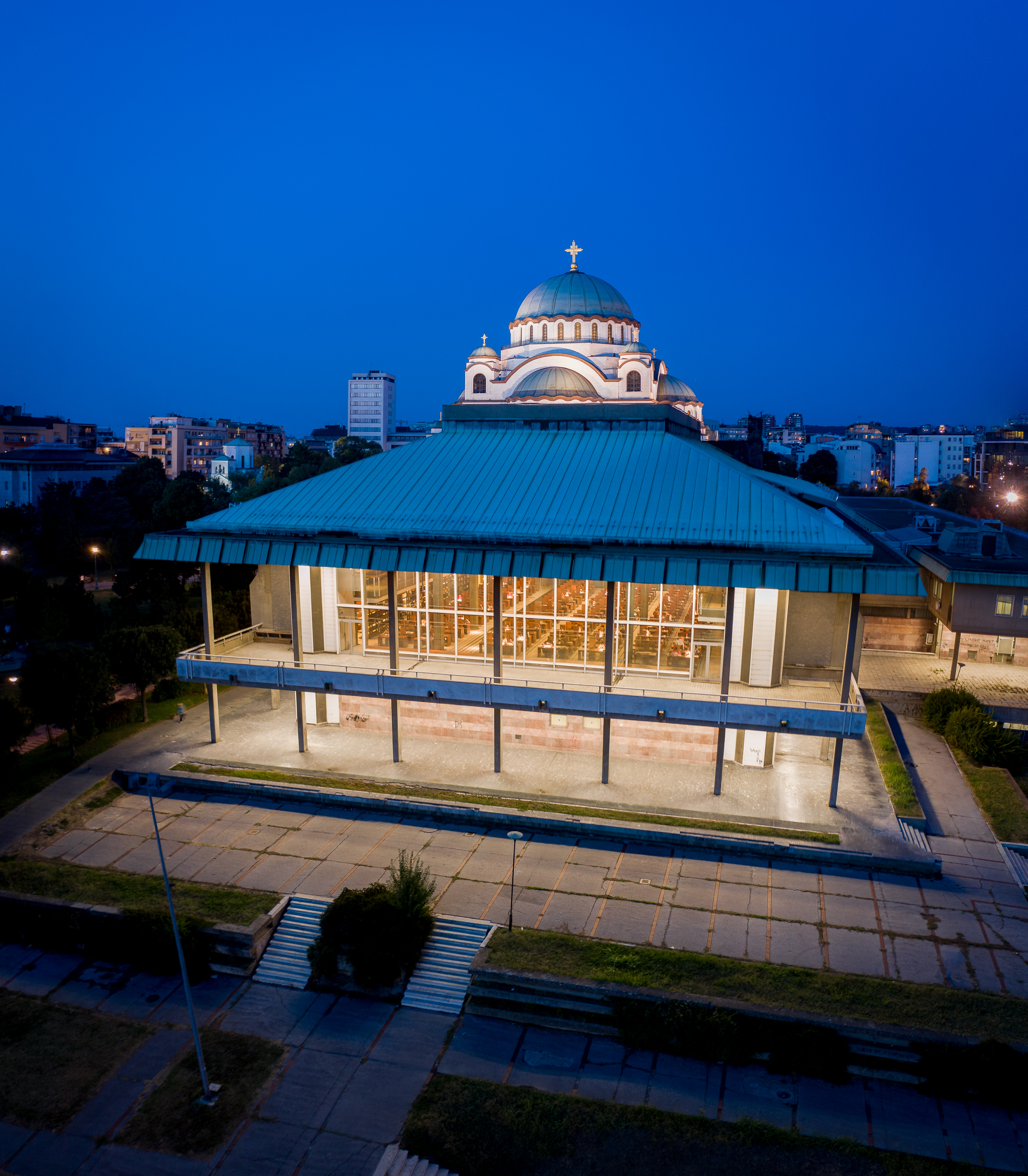 Fasada Narodne biblioteke i Hram
